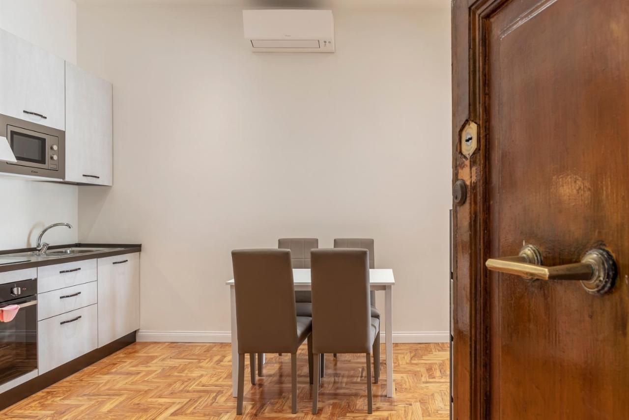 Rione Prati Elegant Apartment With Balcony โรม ภายนอก รูปภาพ